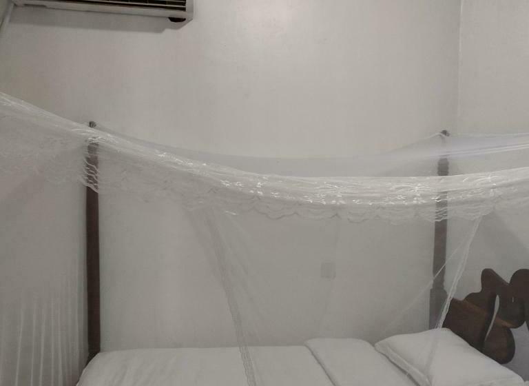 سوییت, Northern Pearl