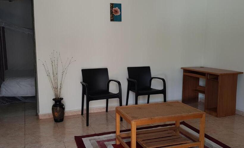 سوییت, Northern Pearl