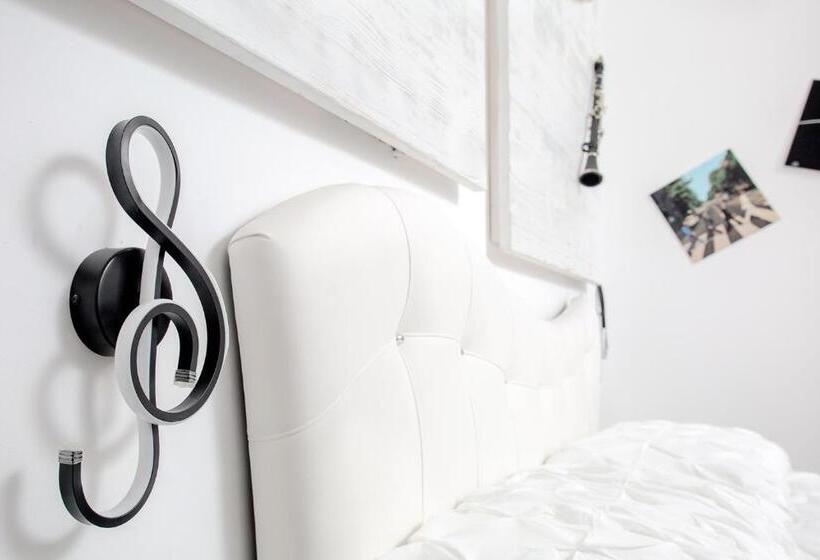 디럭스 룸, Vincent House Boutique