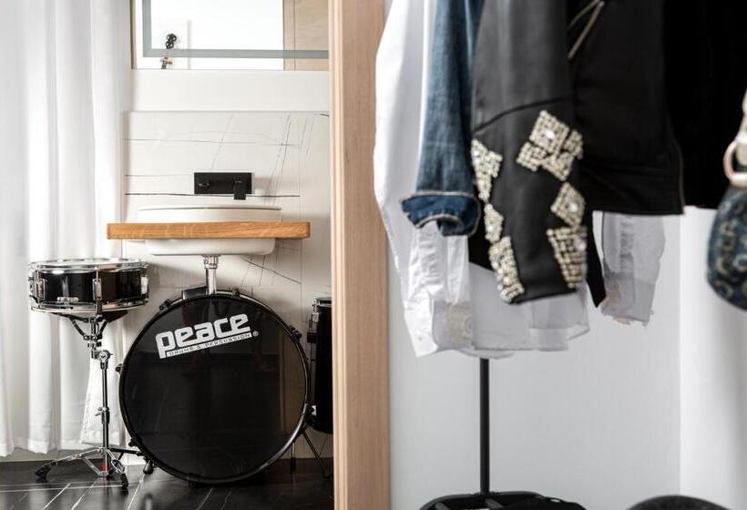 디럭스 룸, Vincent House Boutique