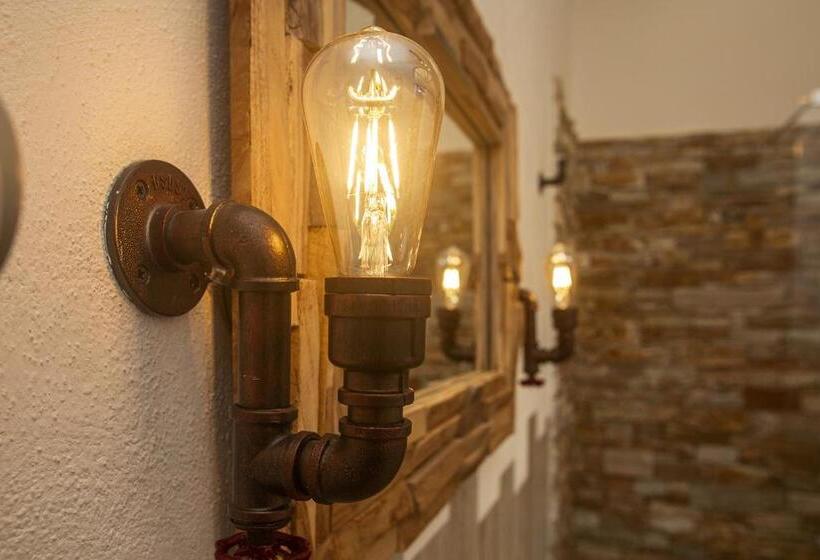 수피리어 트리플 룸, Vincent House Boutique