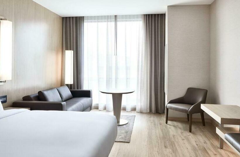 اتاق استاندارد با تخت بزرگ, Ac Hotel By Marriott Phoenix Downtown