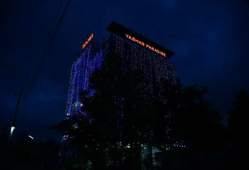 ベーシックトリプルルーム, Yashas Paradise