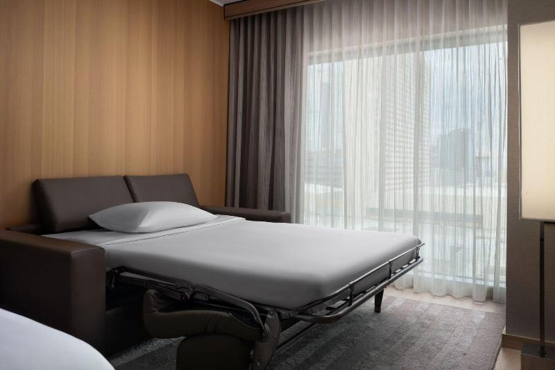 اتاق استاندارد با تخت بزرگ, Ac Hotel By Marriott Phoenix Downtown