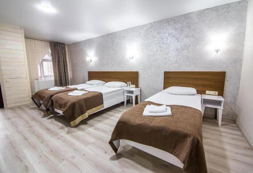 اتاق استاندارد سه تخته با بالکن, Diamond Resort Black