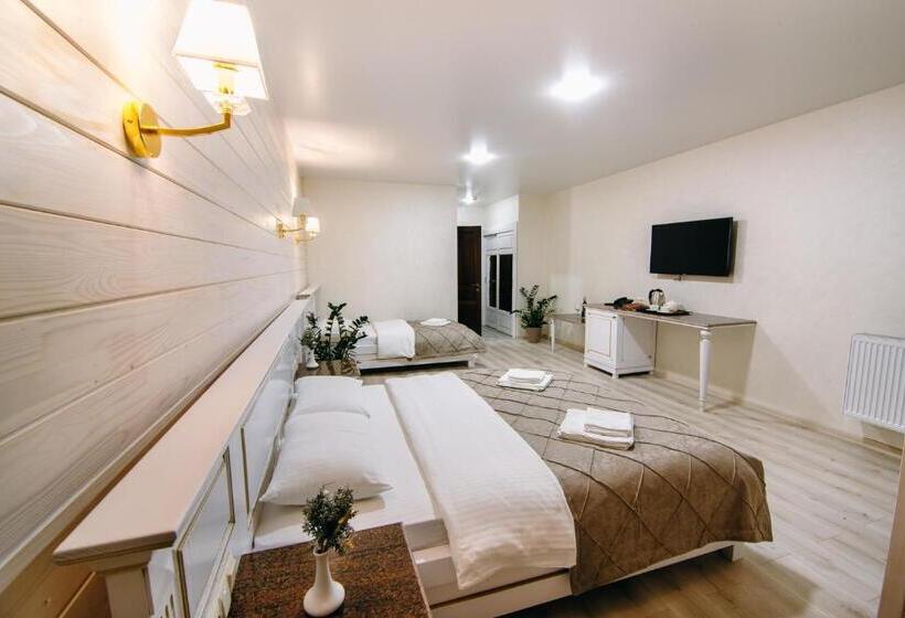 اتاق استاندارد سه تخته با بالکن, Diamond Resort Black