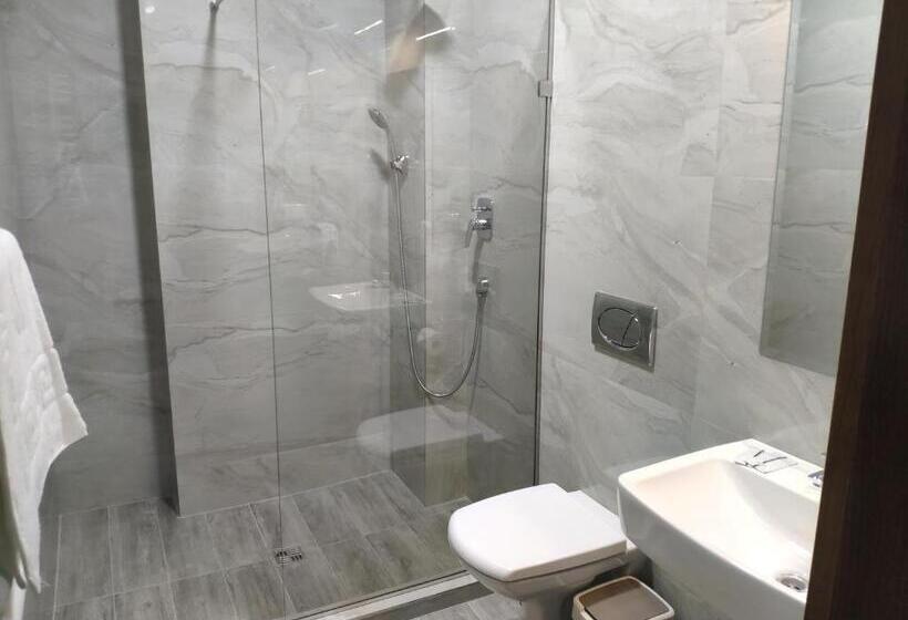 اتاق خانوادگی, Diamond Resort Black