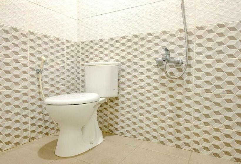 标准间, Reddoorz Near Pasar Baru 3