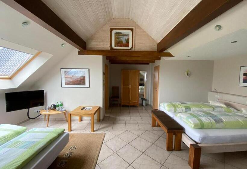 4인용 스탠다드 룸, Gästehaus Kuck