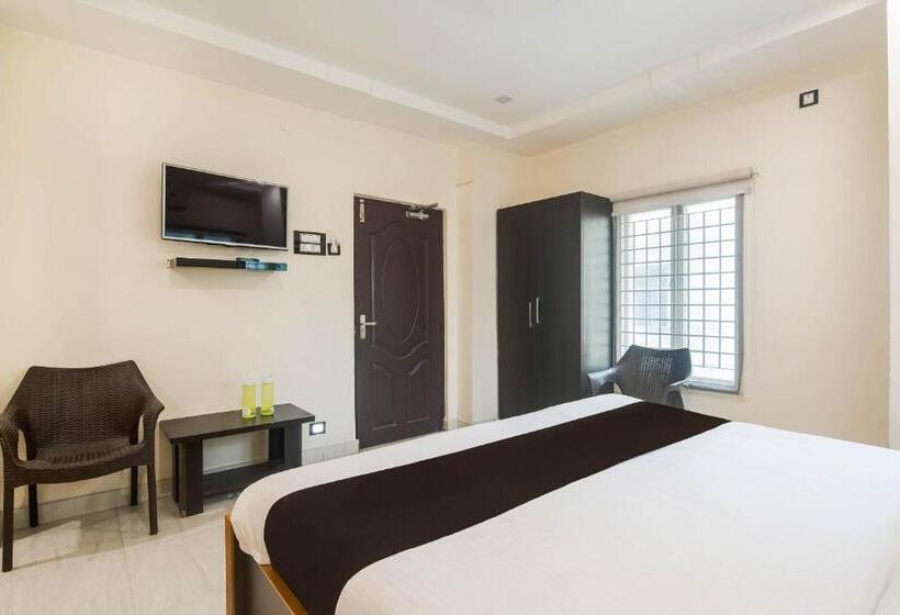 Номер Deluxe, Capital O Aditya Grand