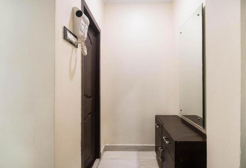 Номер Deluxe, Capital O Aditya Grand