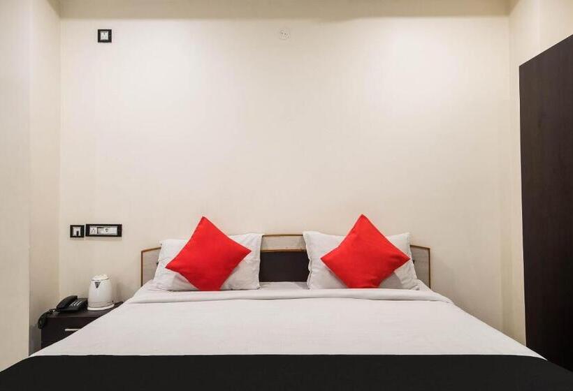 Номер Deluxe, Capital O Aditya Grand