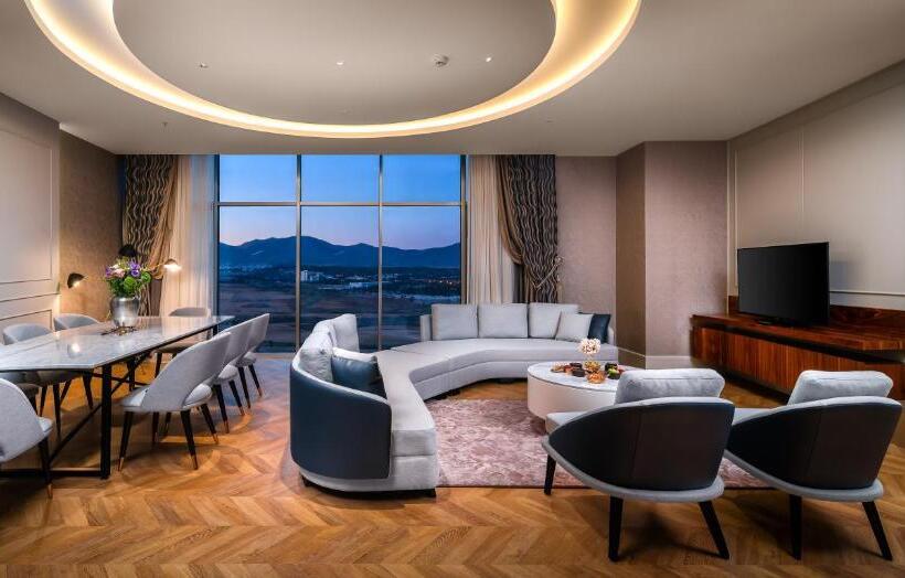 סוויטה, Concorde Tower Hotel & Casino