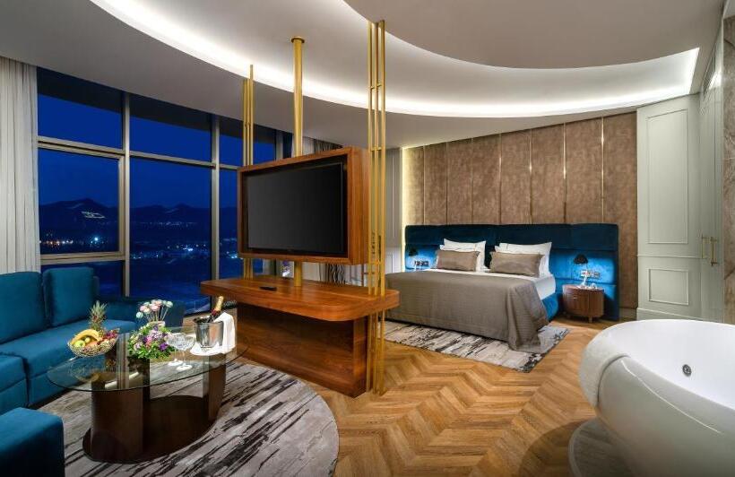 سوییت, Concorde Tower Hotel & Casino