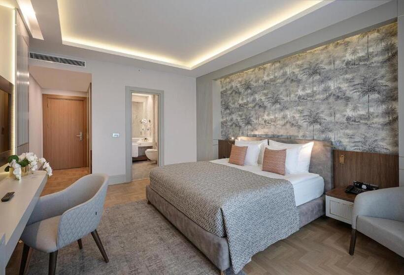 חדר דלוקס, Concorde Tower Hotel & Casino