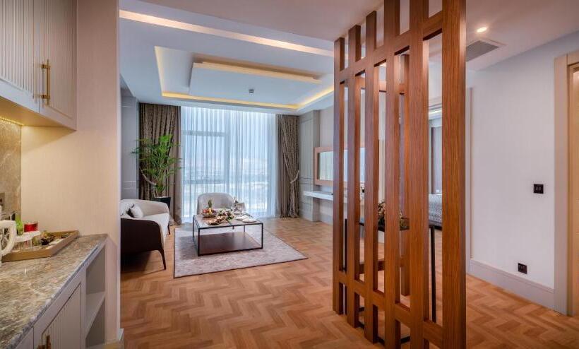 סוויטה דלוקס, Concorde Tower Hotel & Casino