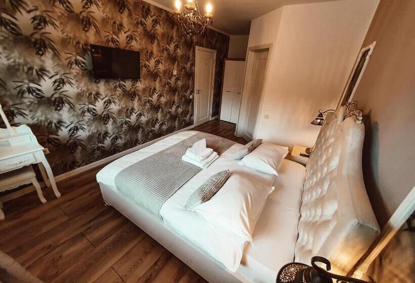 带大床的豪华间, Transylvania Mountain View Cdi