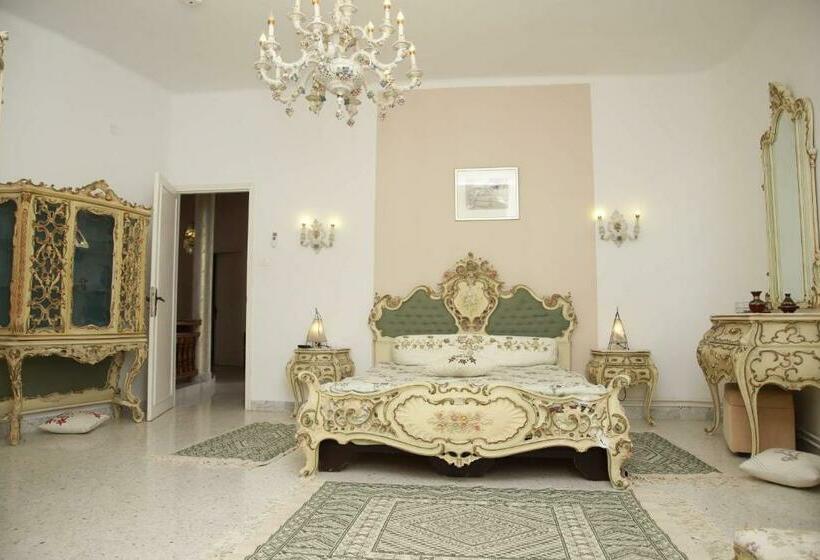 اتاق لوکس, Dar Henani