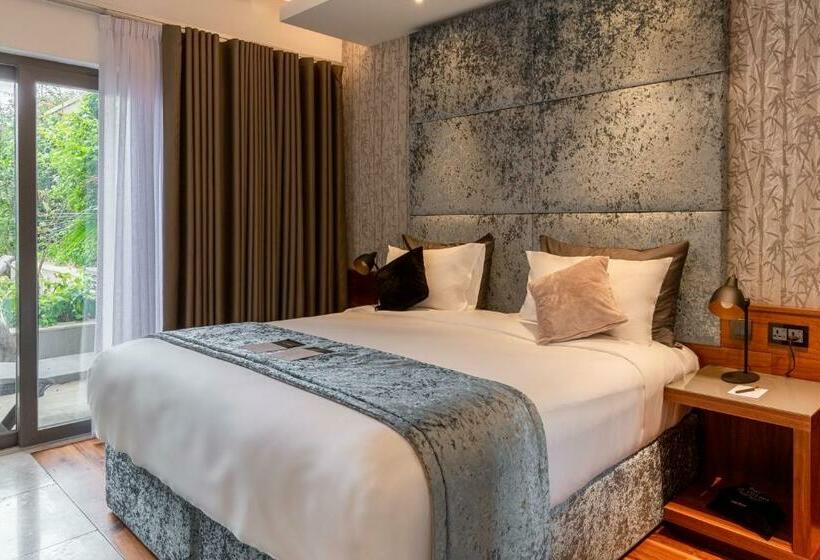 اتاق استاندارد با چشمانداز باغ, The Village Boutique And Spa