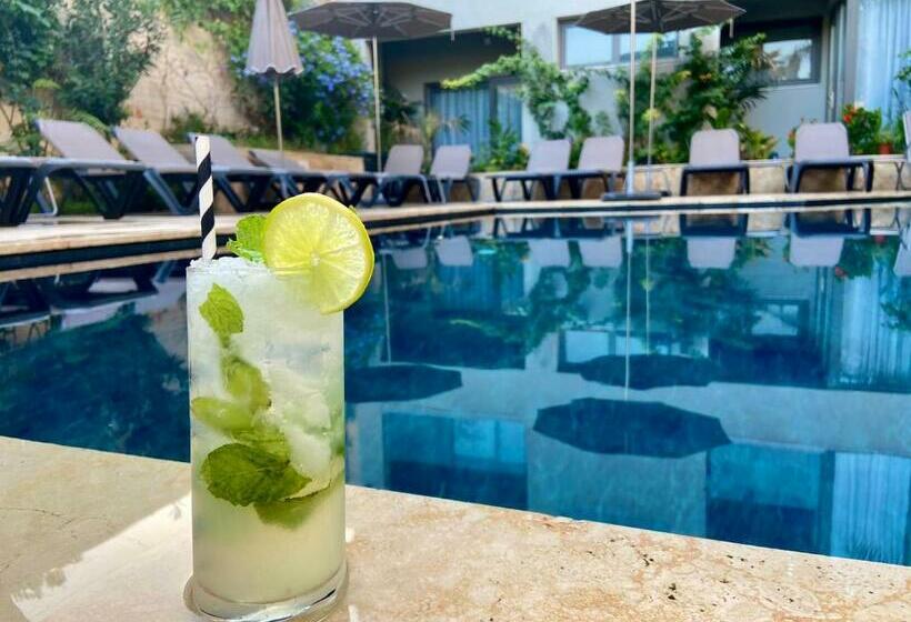 اتاق سوپریور با چشمانداز, The Village Boutique And Spa