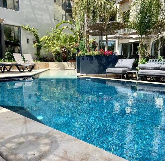 اتاق استاندارد یک نفره, The Village Boutique And Spa