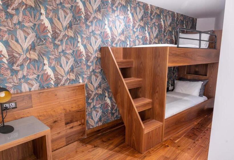 اتاق لوکس خانوادگی, The Village Boutique And Spa