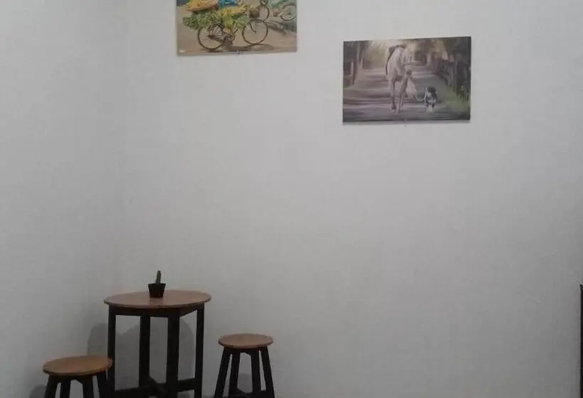 اتاق استاندارد, Kost Backpacker