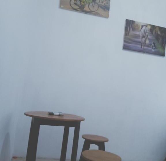 标准间, Kost Backpacker