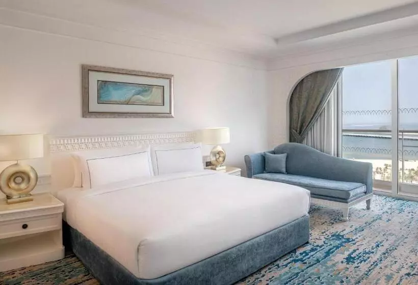 Club Room King Bed, Al Habtoor Grand Resort, Autograph Collection
