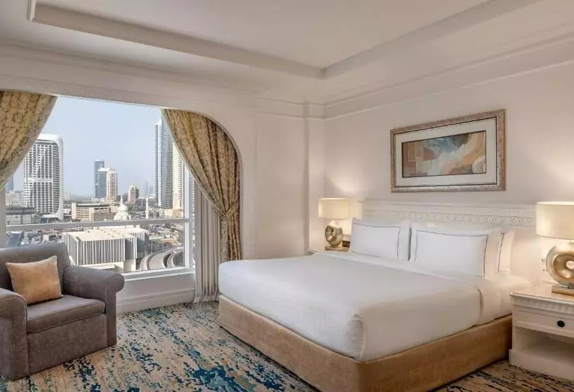 سوئیت کلاب, Al Habtoor Grand Resort, Autograph Collection