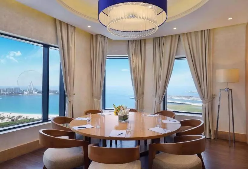 چشم‌انداز دریا از کنار اتاق کلوب, Al Habtoor Grand Resort, Autograph Collection