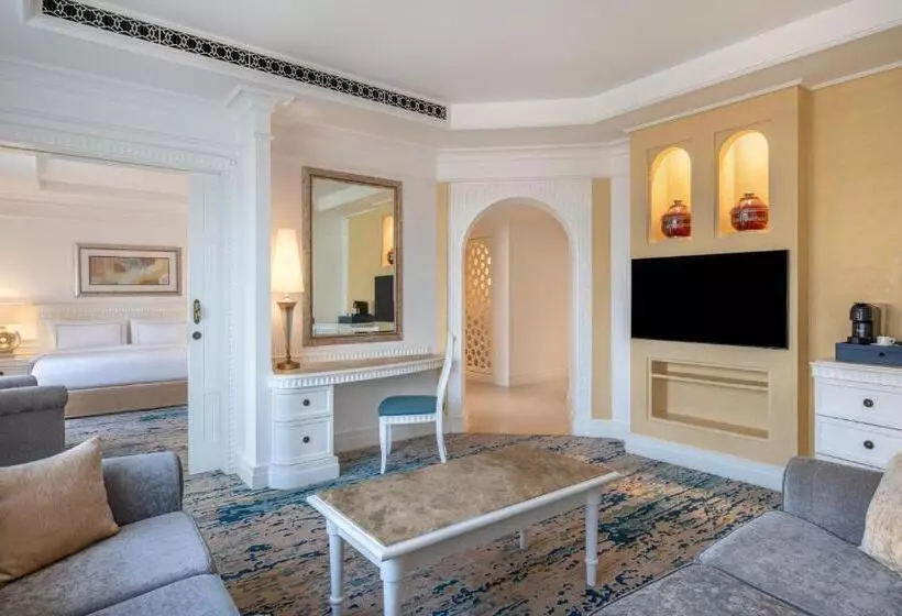 سوییت خانوادگی, Al Habtoor Grand Resort, Autograph Collection