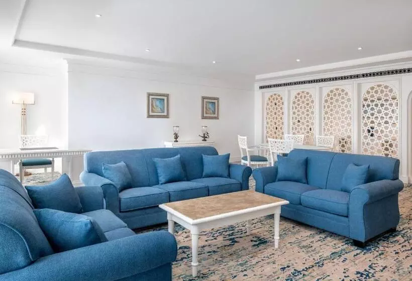 سوییت با چشم‌انداز پانوراما, Al Habtoor Grand Resort, Autograph Collection