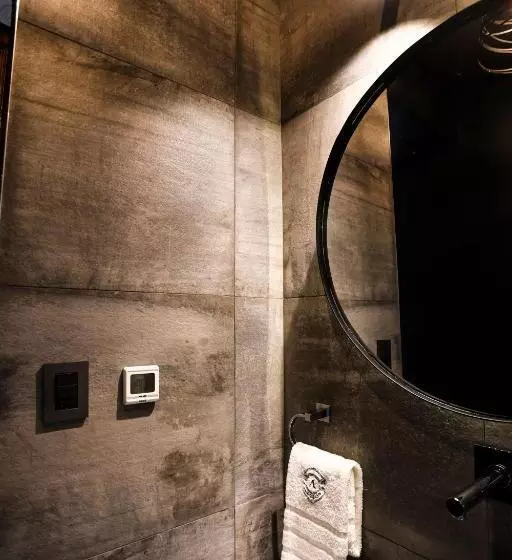 سوئیت کلاسیک, Algodon Wine Estates & Champions Club