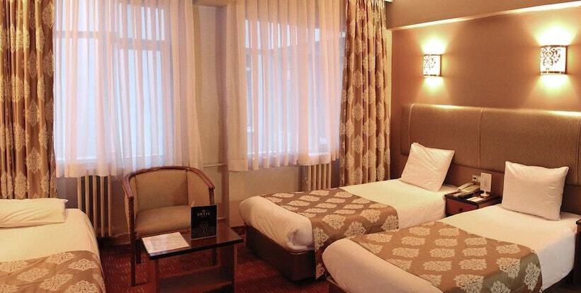 Economy Triple Room, Artiç