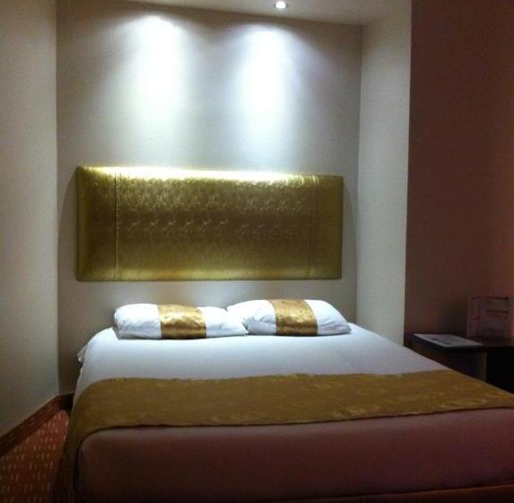 اتاق استاندارد سه نفره, Artiç