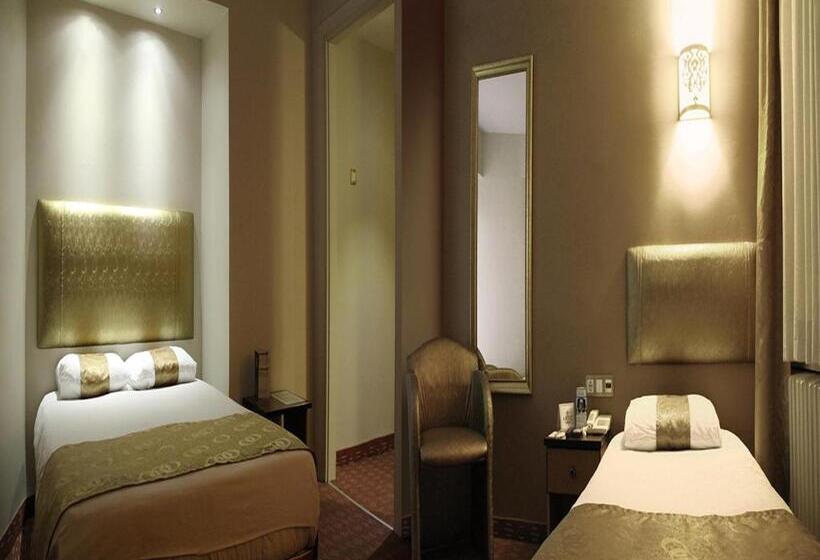 اتاق استاندارد سه نفره, Artiç