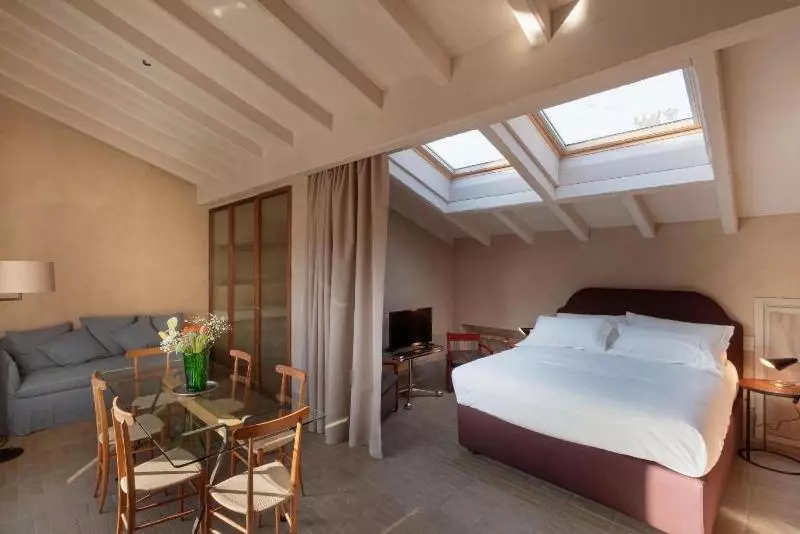 اتاق استاندارد سه نفره, Belle Vue Royan