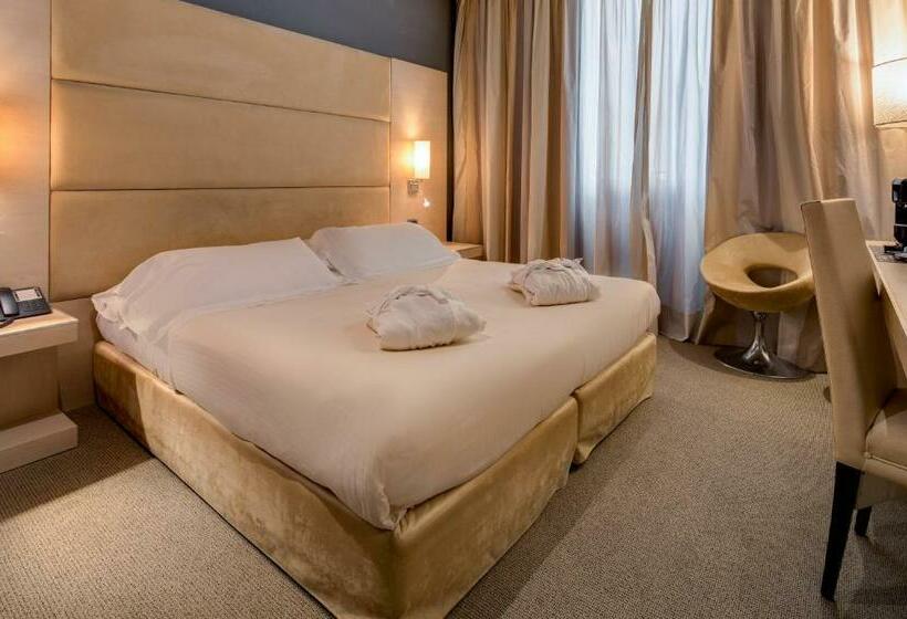 سوییت جونیور, Best Western Plus Hotel Expo