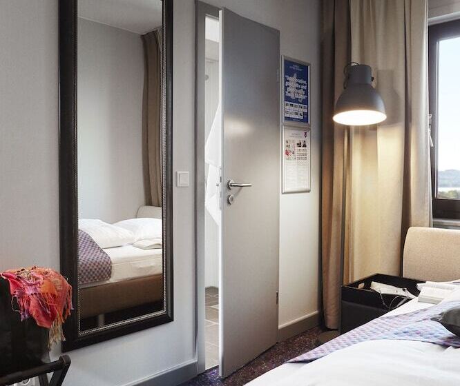 غرفة قياسية فردية, Cabinn Vejle