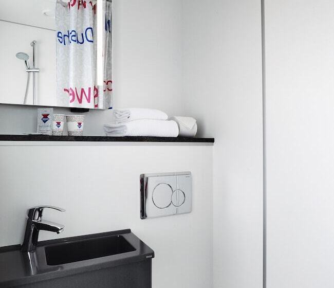 غرفة عائلية, Cabinn Vejle