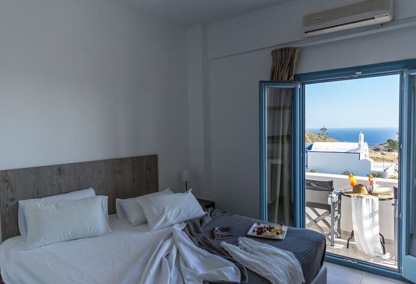 Номер Superior Вид на Бассейн, Caldera Romantica