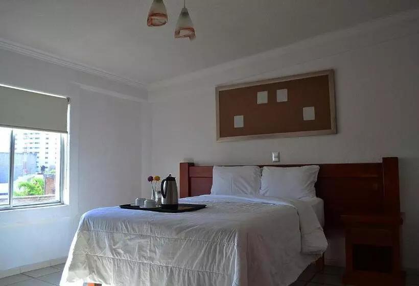 سوئیت 2 خوابه, Campestre Inn