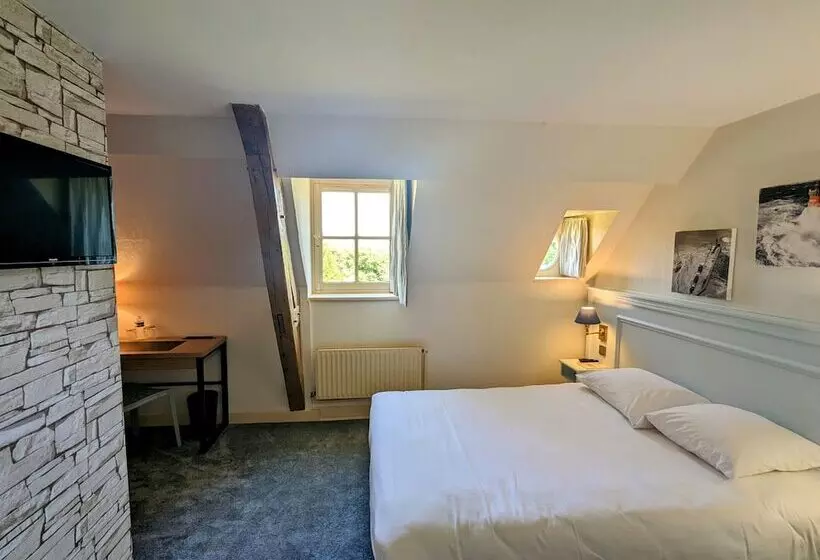 Classic-huone, Château Corneille