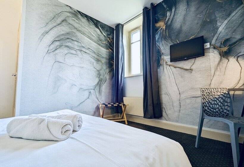 클래식 룸, Château Corneille