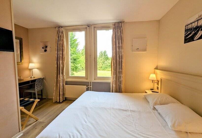 클래식 룸, Château Corneille