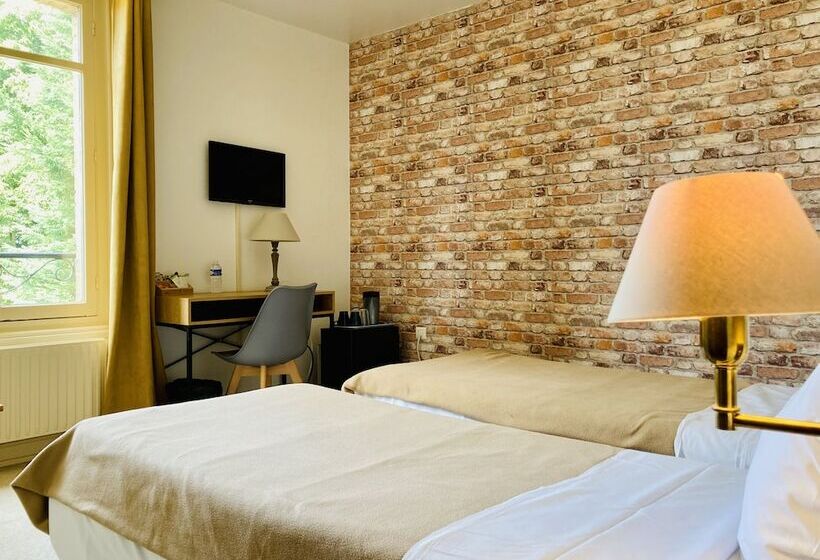 클래식 룸, Château Corneille