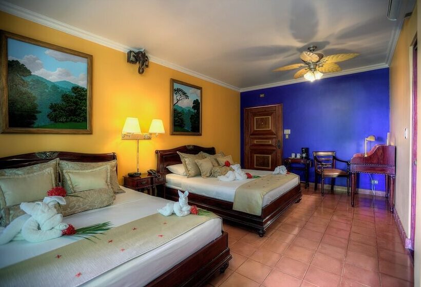 غرفة ديلوكس, Cuna Del Angel