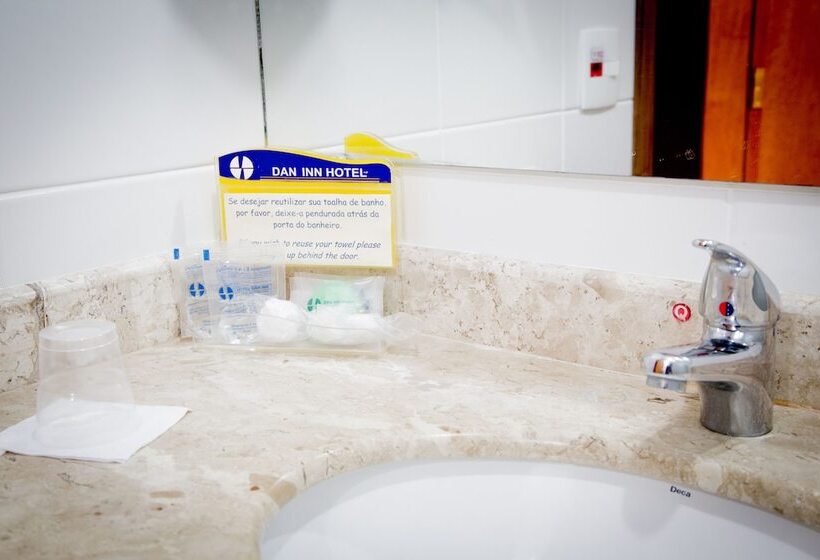 Номер Стандарт, Dan Inn Uberaba & Convenções