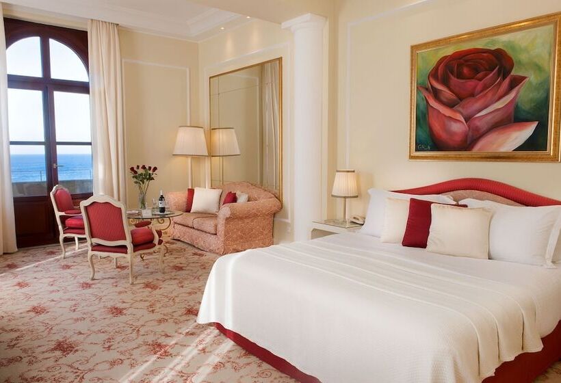 جناح مطلّ علي البحر, Grande Albergo Delle Rose